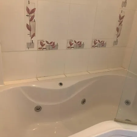 Villa Palace, Private Pool, Sea Mountain Views , Spacious Beautiful *