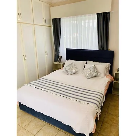 Palace, Private Pool, Sea Mountain Views , Spacious Beautiful Lapithos (Northern Cyprus)