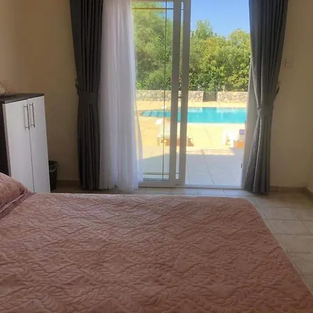 Villa Palace, Private Pool, Sea Mountain Views , Spacious Beautiful *